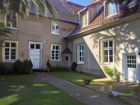 Haus Keppelborg: ZI Rosina Mit Burggartenblick Hotels near Wasserburg Haus Horst