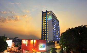 Holiday Inn Express Surabaya Centerpoint