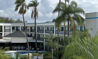 Oasis Bay Suites, Tampa, Busch Gardens, USF