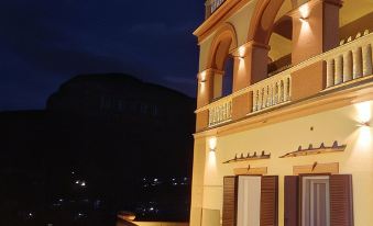 Charming Location Between Positano and Sorrento