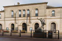 Hotel Vara Hotels in Truro
