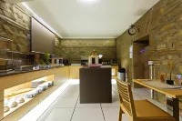 Plana Hotel - breakfast