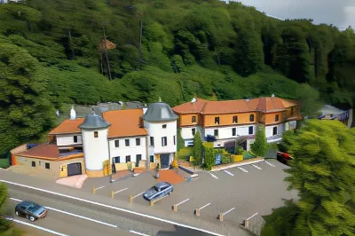 Hotel Zámeček Pod Hradem Starý Jičín 111 Hotels near Old Town Square Novy Jicin
