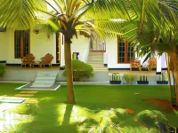 Liyana Holiday Resort Hôtels à proximité de : Royal Palace