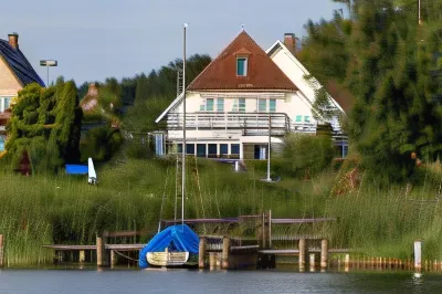 Hotel am Fleesensee فنادق في Linstow