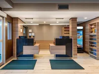 Quality Inn & Suites Hotels in Oakville