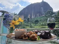 Piedra del Peñol Hotel