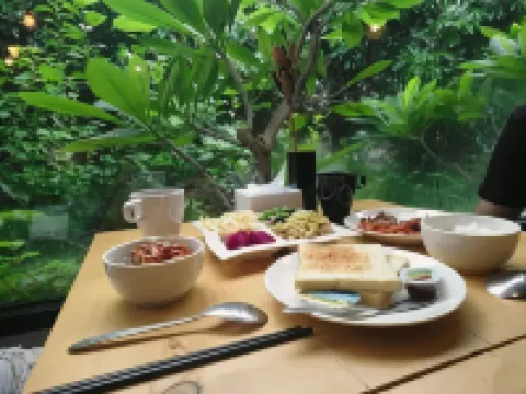 六本木汽車旅館-自由館