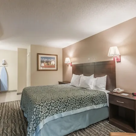 Days Inn by Wyndham San Marcos