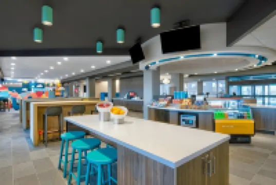 Tru by Hilton Ashburn One Loudoun