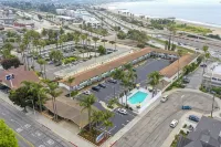 Best Western Plus Inn of Ventura - Parkplatz