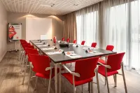 Hôtel Ibis Cergy-Pontoise Le Port Hôtels à : Pontoise
