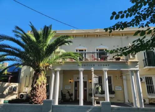 Georgian Court Inn Hotels near Mary MacKillop Heritage Centre