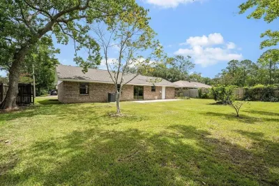 Cute House close to all the action. Hotels near Aaronville Park