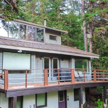 Amazing cabin close to lifts, brewery, dining, hiking and biking.