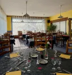Le Relais de la Route Bleue Hotels in Neuilly-le-Réal