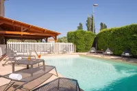 The Originals City, Hôtel la Belle Étape, Brignoles - Pools
