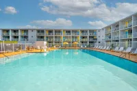 Kokomo Suites - pantai