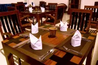 Blue Spring Hotel Hotels in Pinwatta
