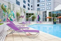Ibis Styles Lyon Gerland - Rooftop Pools