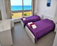 Blue - Beach Front Spectacular Villa Sleeps 10