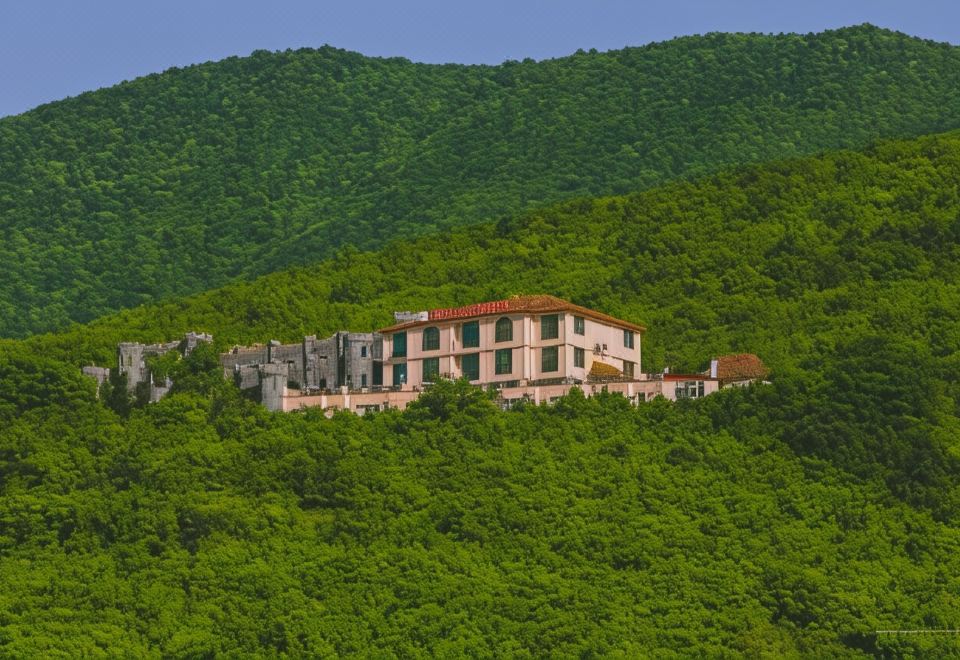 hotel overview picture