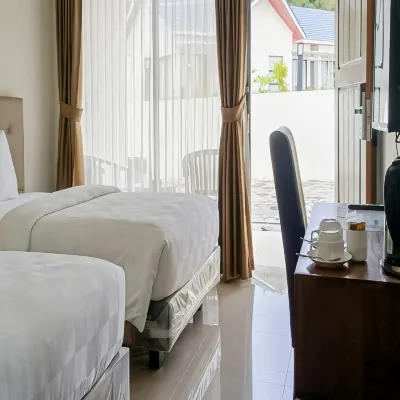 City Resort Belinyu Bangka Belitung Hotels near Pekuburan Belinyu (Ngi Chung San)