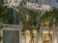 Hotel Chariot Hotels near Montejo Avenue