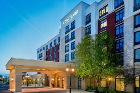 Courtyard Philadelphia Lansdale Отели в г. Солфорд Тауншип