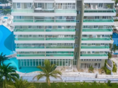 Pool Ilha da Madeira Resort Hotels in Bertioga