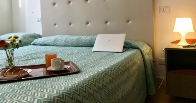 โรงแรม 38 ไอรา