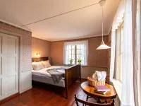 Hotell Dahlströmska gården Hotels near Stadsparken