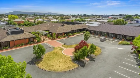 Riverside Hotel Marlborough Отели рядом с достопримечательностью «Marlborough Museum»