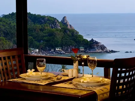 Chintakiri Resort Отели в г. Ко Тао