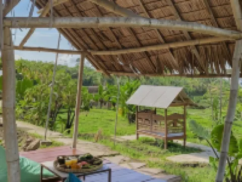 Taman Dolan Home & Resort Hotels in Bumiaji