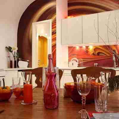 City- Apartment 'Classic- central location, very central Dining/Meeting Rooms