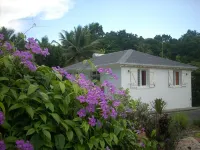 VILLA "CAN'ELLE" Calm and authenticity Hotels in 