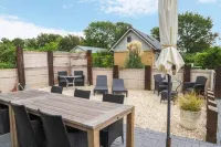 Stylishly furnished bungalow in Baarland
