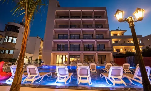 Ksamil Central Park Hotel