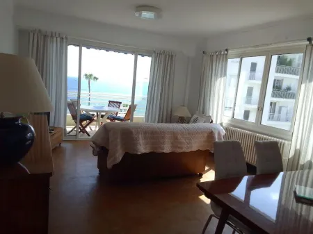 Bel Appartement Face mer aux Pieds des Plages