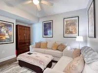 24TH FLOOR WITH STUNNING ENDLESS VIEWS