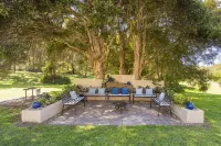 The Valley Way Luxury Estate Hotel di Wyong