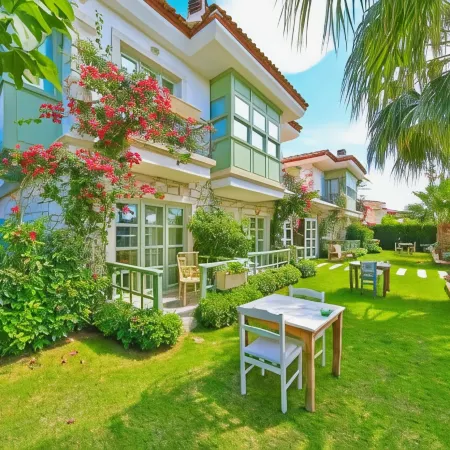 Palas Alaçatı - Adult Only