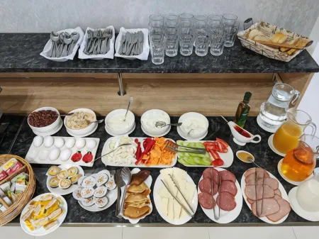 Continental Hotel Отели в г. Кутаиси