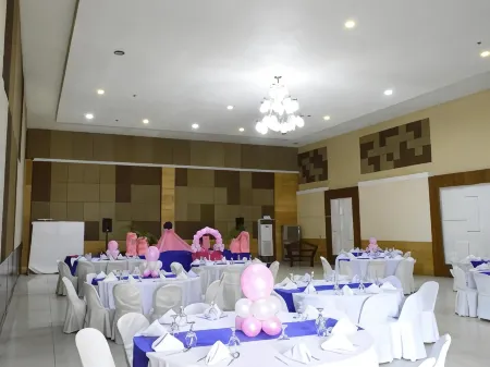 Big Daddy Hotel and Convention Center Отели рядом с Аэропорт Банкаси