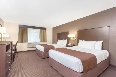 AmericInn by Wyndham Rhinelander Các khách sạn ở Rhinelander