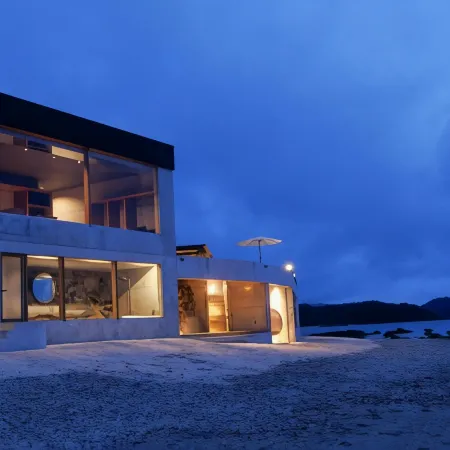 Denpaku the Beachfront Mijora