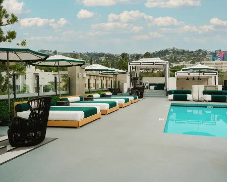 Chamberlain West Hollywood Отели рядом с достопримечательностью «West Hollywood Chamber of Commerce»