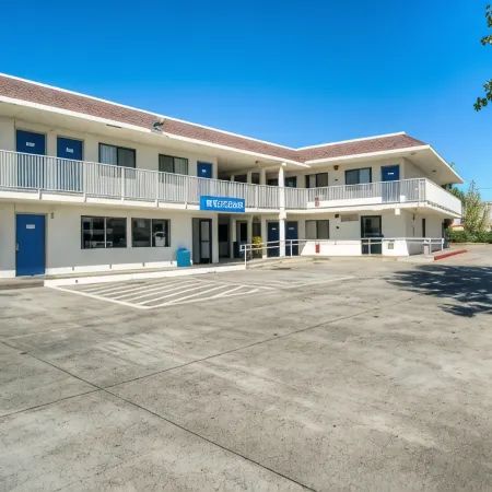 Motel 6 Redding, CA - North