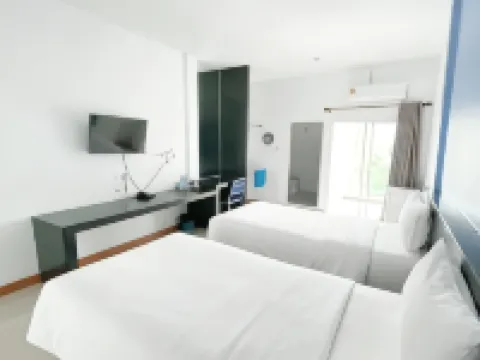 โรงแรมธนัตต์นันท์ โรงแรมในระนอง